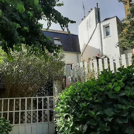 Сasa de vacaciones Maison De Centre-ville Avec Grande Terrasse Concarneau