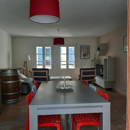 Maison De Centre-ville Avec Grande Terrasse *